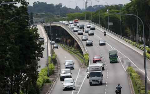 拥车证成价全面上涨 中小型车组破11万元