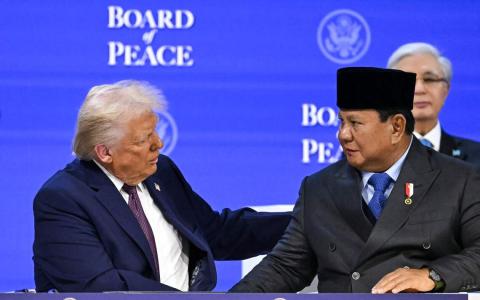 在决定加入和平委员会之前，普拉博沃曾于2025年的一次演讲中，高度赞扬特朗普的政治领导力。（法新社）