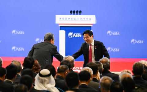 黄总理：各国须探索更灵活合作模式 中国可发挥举足轻重作用