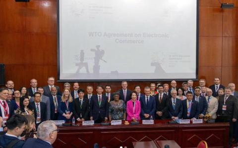 世贸66成员同意落实数码贸易规则 傅海燕：为我国开辟新机遇