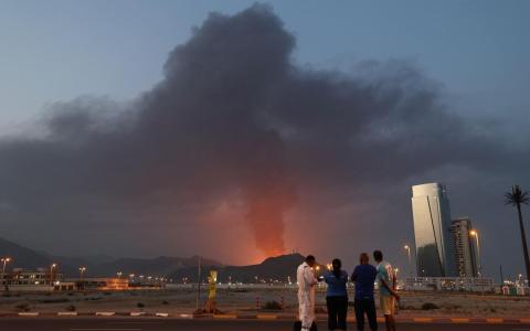 消息：阿联酋愿意参战 以武力开放霍尔木兹海峡