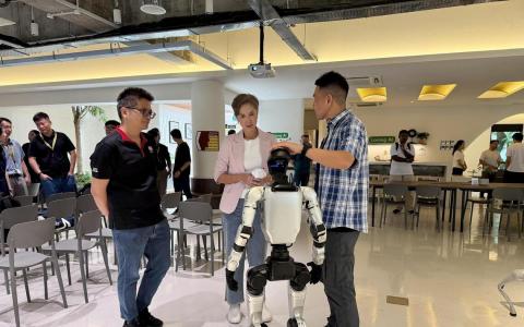 保护未成年人 政府考虑加强管制社媒私信与自动播放功能