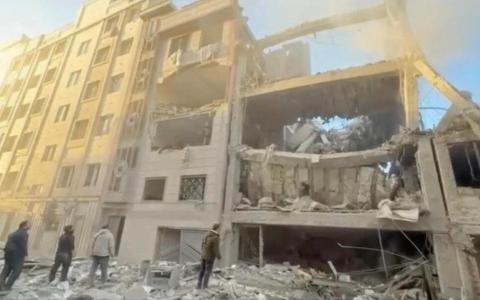 特朗普称伊朗要求停火 或两三周结束战争 