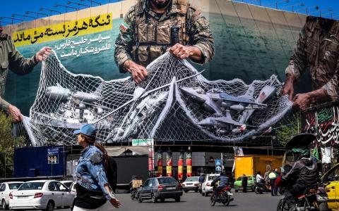 特朗普警告伊朗：再不开放霍尔木兹海峡就炸发电厂桥梁