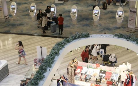 星耀樟宜提前值机服务使用量逐年增 乘客有更多时间购物吃美食