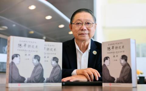 陈剑经由马来西亚华社研究中心出版《陈平访谈录》 ，收录1996年到2000年间，与陈平的口述访谈。（龙国雄摄）