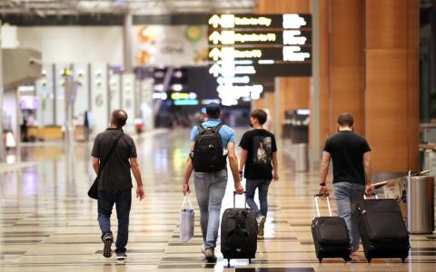 赴华旅游须办电子边境证？本地旅行社：除非去边境