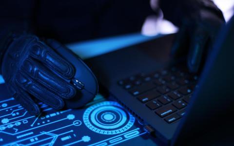 网安局：前沿AI模型恐被不法分子利用 企业组织须及早加强网安