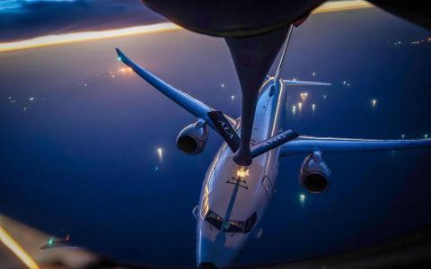 特朗普无限期延长停火 伊朗未确认会否复谈