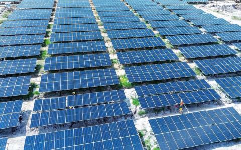 印尼拟建东南亚最大太阳能厂 发电自用并出口新加坡