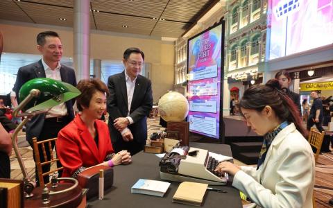 现场呈献音乐表演与诗歌等 樟宜机场让新加坡艺术创作者展示才华