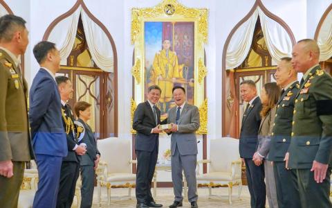 陈振声与阿努廷会晤 重申新泰卓越且多层面关系