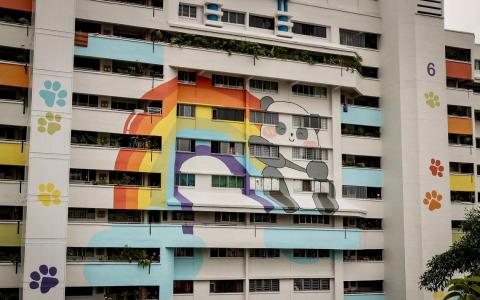 蔡厝港组屋外墙绘可爱熊猫 点亮心情广受居民喜爱