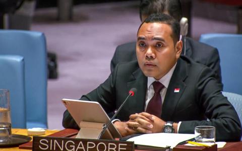 周凯年：关键水道通行权非可交易特权 削弱将开危险先例