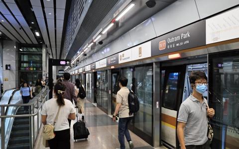 Photo taken at Outram Park MRT along Thomson-East Coast Line onDec 19, 2024 at about 10.20am.//

Services along TEL or Thomson-East Coast Line from Outram Park MRT heading towards Woodlands North seem back to normal with no delay.


Train fault along the TEL line on Dec 19, 2024. Trains are moving slower between Bayshore and Woodlands North in both directions with an additional travelling time of 10 minutes.（The Straits Times）