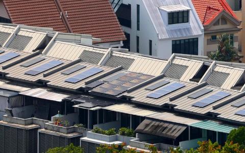 私宅安装太阳能板五年增四倍 占所有私宅约8％