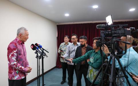 李资政：新马永远是邻居 与马国各州加强联系同样重要