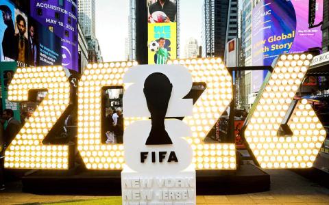 2026年美加墨世界杯下月开赛，但目前中国央视仍未与国际足球联合会（FIFA）就转播权达成协议。图为本届世界杯纽约／新泽西赛区的标志。（路透社档案照片）