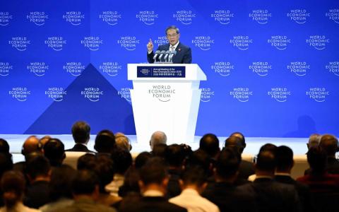 李强提“中国机遇” 反驳“中国冲击” ：中国产品不是威胁