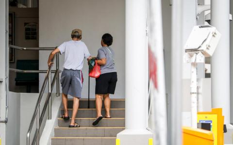 五年来无法完成至少一项基本活动居民占比减少