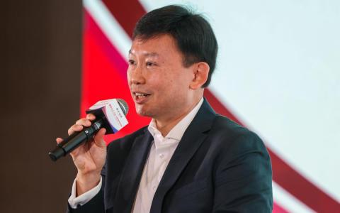 针对中国官方喊停Meta收购成立于中国、后迁至新加坡的人工智能初创企业Manus,新加坡国家发展部长徐芳达星期一(7月6日)在新中论坛上说,新加坡政府之所以没有就此事发表言论,是因为它没有违反新加坡法律。(白艳琳摄)