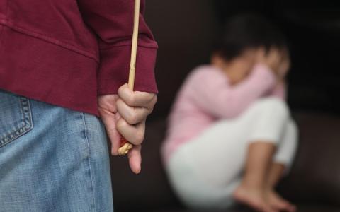 国大研究：家长管教过严 易引发孩子自我否定进而说谎作弊