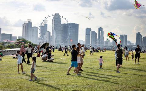 社会及家庭发展部星期五（7月10日）发布2026年《家庭趋势报告》显示，超过九成已婚者评估自己的婚姻生活幸福；而感觉自己有高婚姻质量的受访者，往往也认为自己的家庭具韧性和抗逆能力。（唐家鸿摄）