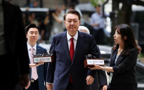 若尹锡悦在涉嫌违反公职选举法案终审被判处有期徒刑或100万韩元以上罚金，在野党国民力量党须向中央选举管理委员会返还当时获补偿的竞选费用等共计397亿韩元。（路透社档案照片）
