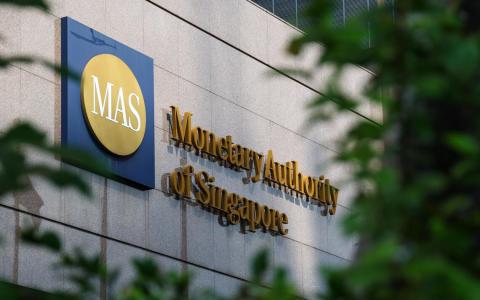 金管局再收紧货币政策让新元加快升值 应对输入型通胀压力