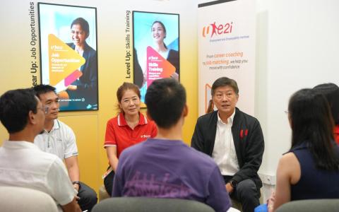 职总办职业展提供逾千份工作 助政府科技局被裁者觅职