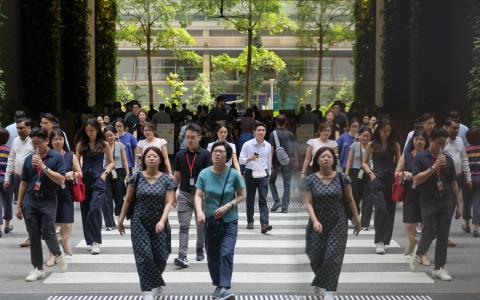 工人党吁立法强制企业提供裁员补偿 劳资政工作小组将进一步探讨