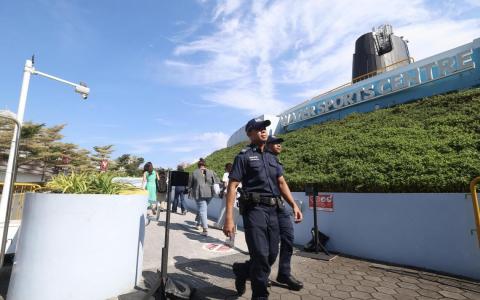 警方试用红外线与AI算人数 加强国庆庆典周边人潮管制