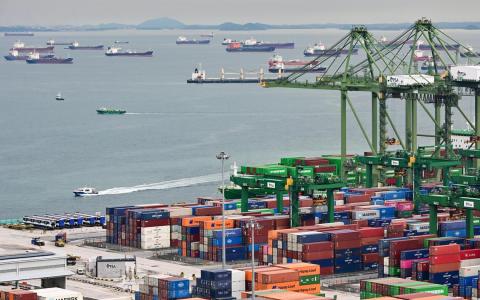 新加坡全年非石油国内出口预测 大幅上调至增长14%至16%