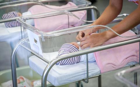 新SG养儿育女配套 每名公民从诞生至17岁可获逾6万元补助