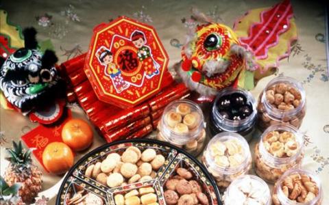 许多人习惯过年大鱼大肉，但为健康着想，应注意摄取量。（档案图）