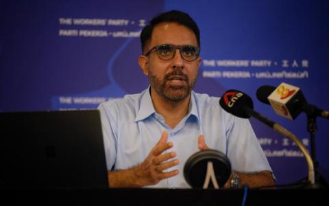 对于正式被指定为反对党领袖，工人党秘书长毕丹星指出，他会在收到更多相关资料后再对外做交代。（海峡时报）