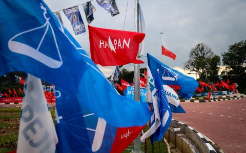 消息人士透露，30名国阵国会议员几乎达成共识，即不提名希盟或国盟任何领袖出任新首相。（叶振忠摄）