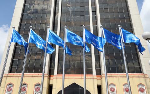 巫统最高理事阿莎丽娜认为，成为团结政府的一部分，并不意味着需要出卖巫统原则和政策。（ 邝启聪摄）