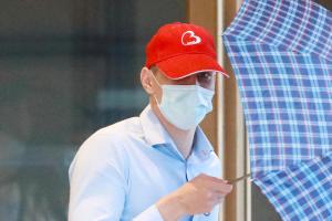 被告莱夫·潘菲洛夫（Lev Panfilov）被指在2021年1月12日，在家中的卧室里侵犯当时30岁的女子，星期一被判坐牢11年六个月，以及鞭刑12下。（档案照片）