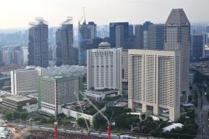 新加坡置地去年12月宣布滨海广场转型计划，把这个9万2197平方公尺地段，转变成涵盖住房、酒店、零售、办公和文化空间的大型项目。（唐家鸿摄）