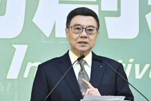 有网传公文指台湾行政院长卓荣泰高调赴日观赛，引起日本政府不满。对此，台湾外交部星期四（3月19日）回应时指，相关文件夹杂简体字，属于人为变造。（自由时报）