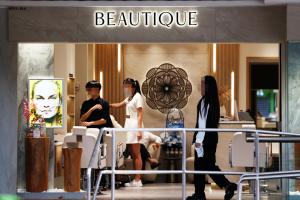 在本地经营Beautique等美容院品牌的DNA Brands，被竞消委揭露向顾客进行不公平推销。（档案照片）