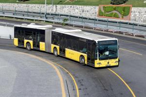 其他城市已启用这类快速公交系统（简称BRT），它们可以是高容量的巴士，例如图中土耳其的BRT设计。（陆路交通管理局提供）