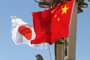 过去半年多来，中日对彼此的舆论战、法律战、海上军事对峙、出口管制都在升级。（档案照片）