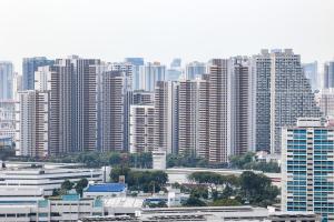 有业内人士担忧，房地产代理理事会（CEA）新规可能进一步加速房地产经纪业整合，促使市场进一步向大型经纪公司集中，长远甚至可能增加寡头格局的风险。（档案照片）
