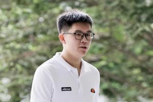 被告陈志凯曾在个人社交媒体上发文戏称要炸机，并为戏弄友人，设定自动回复称已炸机。他8月6日在国家法院被判处缓刑监视12个月。（海峡时报）