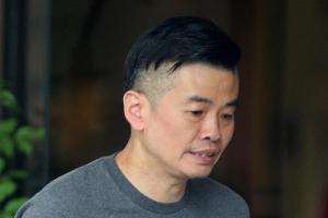 被告王收贵涉嫌串谋伪造文件和失信1580元，并在宣誓书作伪证。他星期五被判坐牢10年又六个月。（档案照片）
