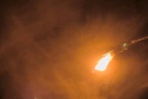 中国星期一晚在海南文昌使用长征七号改火箭发射卫星失利。（路透社）