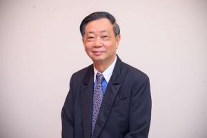 徐炎青教授在医疗界有丰富经验，曾带领陈笃生医院和国立健保集团推进转型工作。（新加坡医药理事会提供）