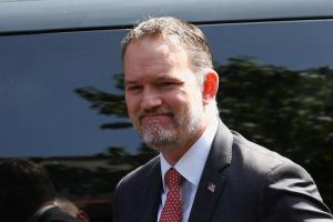 美国贸易代表格里尔8月21日深夜告诉记者：“今天晚上，加拿大拒绝按照本周早些时候达成的条款最终敲定贸易协议。”（路透社）